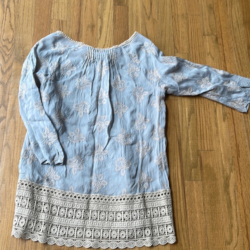 JOHNNY WAS TUNIC  Small | minor damage on sleeve | PRELOVED ~ Dusty Blue - Picture 8 of 10